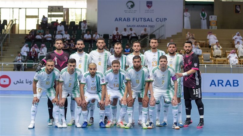 منتخب الجزائر لكرة