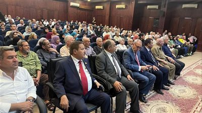 محافظ القليوبية يكرم بعثة الحج 