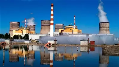 ما تأثيرات تفجير سد كاخوفكا على محطة زابوريجيا؟