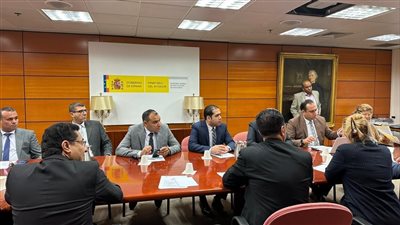 وفد من الصحة يزور أسبانيا لتبادل الخبرات في تقديم الرعاية لكافة فئات المجتمع