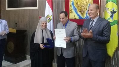 50 ألف جنيه هدية من الرئيس للأم المثالية بشمال سيناء 