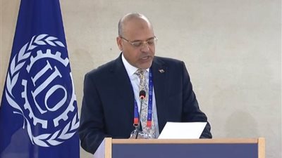  الاتحاد العام لنقابات عمال مصر يطالب بمكافحة الهجرة غير الشرعية 