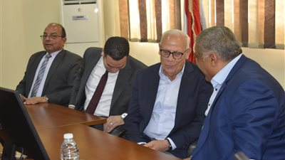 لجنة الصناعة بمجلس النواب تشيد بجهود محافظ بورسعيد في دعم المستثمرين (صور) 