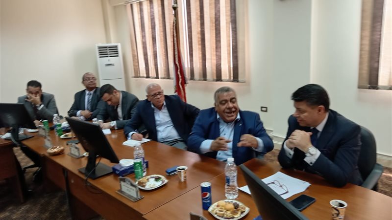وفد لجنة الصناعة