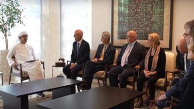وزير خارجية الإمارات يلتقي أعضاء اللجنة اليهودية الأمريكية لتعزيز السلام والتسامح (فيديو)