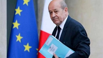 ماكرون يعين وزير الخارجية الفرنسي السابق موفدًا خاصا للبنان