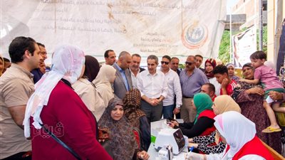 تقديم الرعاية الطبية لــ 2254 حالة بقوافل جامعة طنطا بمركزى قطور والسنطة