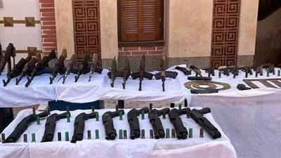 حملة أمنية بسوهاج وأسيوط لضبط حائزى الأسلحة والهاربين من الأحكام وتجار المخدرات 