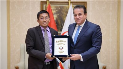 وزير الصحة يلتقي نظيره بدولة مدغشقر لبحث التعاون بالملفات الصحية المشتركة