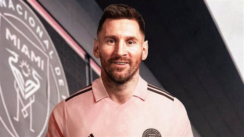 ليونيل ميسي، فيتو