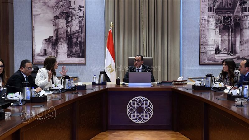 اجتماع الدكتور مصطفى