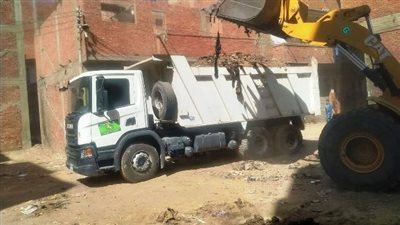 محافظ الشرقية: استمرار شن حملات النظافة ورش الباعوض 