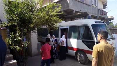 تقديم خدمات طبية وبيطرية خلال قافلة سكانية شاملة برشيد في البحيرة (صور)