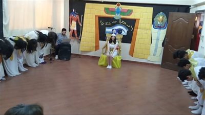 بسبب فيلم كليوباترا، مدرسة دولية ترد على مزيفي تاريخ مصر بهذا الإجراء