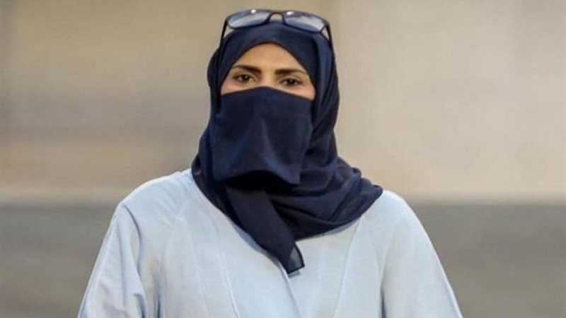حنان القرشي، فيتو