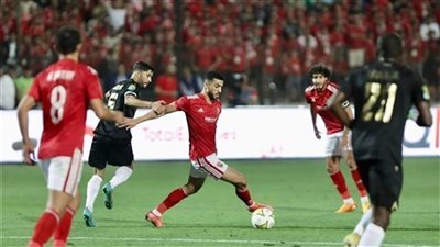 بث مباشر من أمام مقر إقامة الأهلي بـ كازابلانكا استعدادا لنهائي أفريقيا 