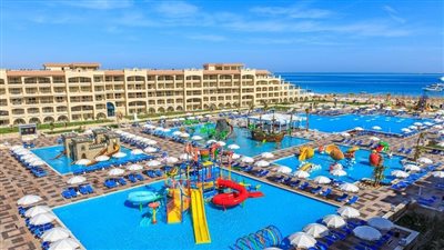 بعد حادث سمكة القرش، حقيقة إلغاء الحجوزات بالبحر الأحمر ونسبة الإشغالات