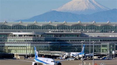 إغلاق مدرج في مطار هانيدا بطوكيو بعد تصادم بين طائرتين