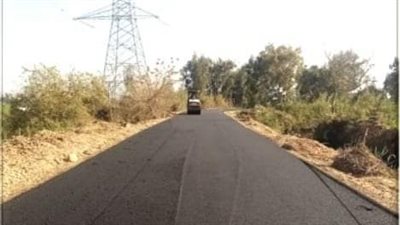 الانتهاء من رصف 11 طريقا بتكلفة تتجاوز 72 مليون جنيه بالبحيرة (صور)