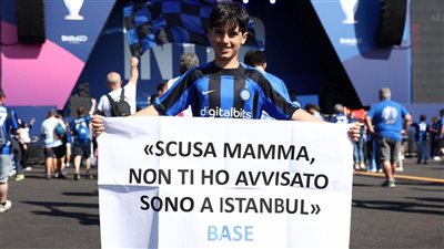 طفل يسافر من إيطاليا إلى تركيا من أجل نهائي أبطال أوروبا دون علم والدته