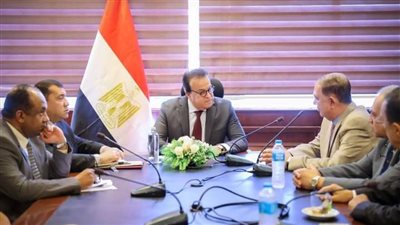 وزير الصحة: تذليل أي عقبات تواجه منظومة جراحات القلب 