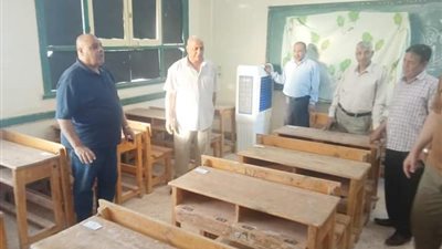 امتحانات الثانوية العامة، وكيل تعليم الوادي الجديد يتابع التجهيزات ويشدد على المحظورات 
