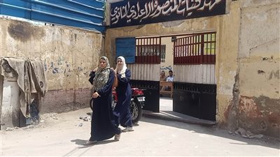 صعب والاختياري كتير، ردود فعل طلاب الثانوية الأزهرية بالدقهلية بعد أداء امتحان الجغرافيا (فيديو) 