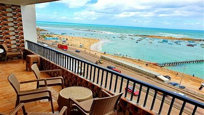 العجمي تبدأ من 350 جنيها وميامي بـ 700.. أسعار شقق المصايف بالإسكندرية|فيديو 