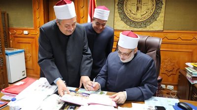 وكيل الأزهر يعتمد نتيجة الدور الأول لشهادات القراءات بنسبة نجاح 47.69% 