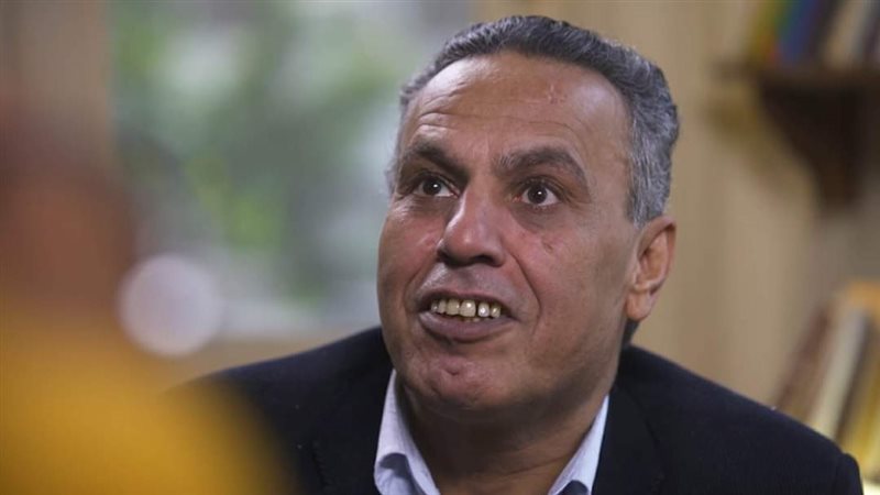 الكاتب حمدي أبو جليل،