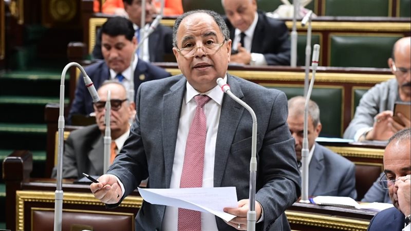 وزير المالية يرد