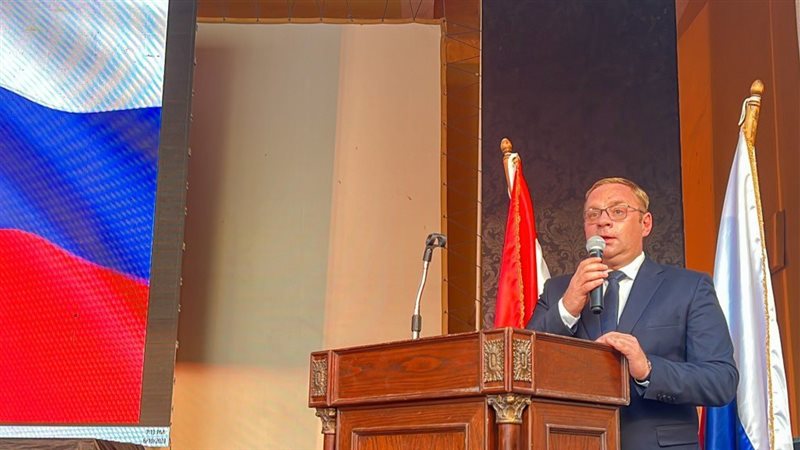 مدير البيت الروسي،