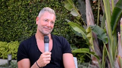 تامر هجرس: الكل محتاج الفلوس خاصة لو مخلف بنات (فيديو)