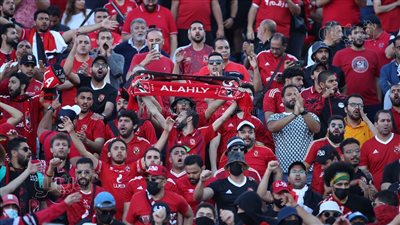تشجيع جمهور الأهلي من داخل ملعب محمد الخامس (صور)