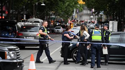كانوا عائدين من حفل زفاف، مصرع وإصابة 21 شخصا في حادث مروع بأستراليا