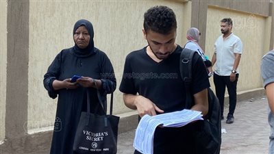 التوك توك وسيلة طلاب الثانوية العامة للحاق بالامتحانات في الغربية (بث مباشر) 