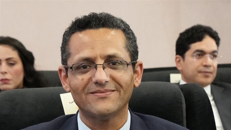 الكاتب الصحفي خالد