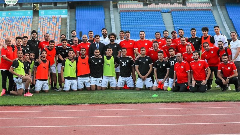 صورة جماعية للمنتخب