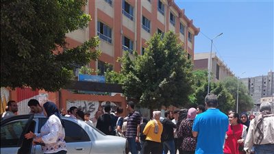 التربية الدينية والوطنية ترسم البسمة على وجوه طلاب الثانوية العامة بالإسكندرية (بث مباشر) 