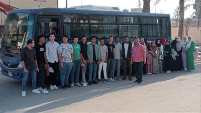 محافظ الإسماعيلية يوجه بتوفير سيارات لنقل طلاب الثانوية العامة بقرية الأبطال