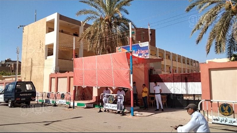 تشديدات أمنية أمام