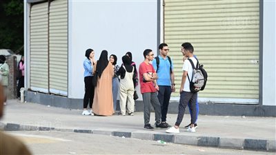 فرحة طلاب الثانوية العامة بالشرقية بعد أداء امتحاني الاقتصاد والإحصاء (بث مباشر)