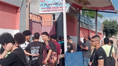 توافد طلاب الثانوية العامة على لجان الإسكندرية (صور) 