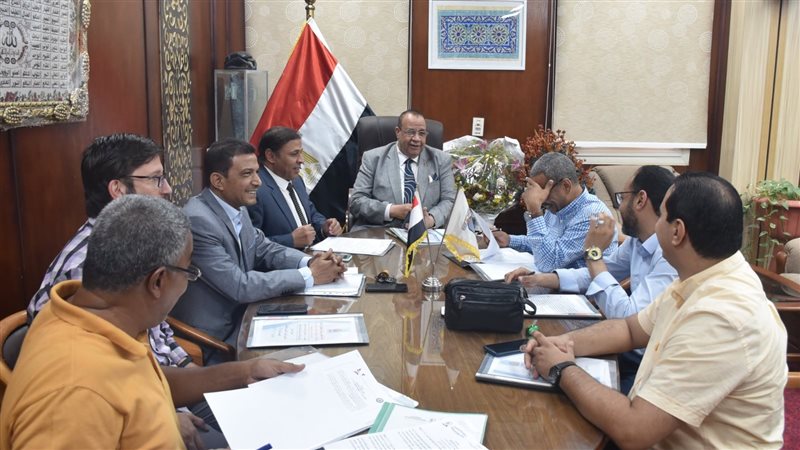 مجلس جامعة الأقصر،فيتو