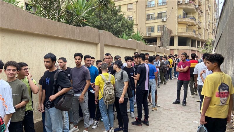 طلاب الثانوية، فيتو