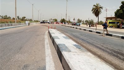 بعد إخماد الحريق، عودة سكان العقارات المجاورة لمحطة وقود المعنا في قنا