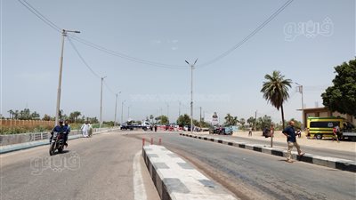 إغلاق طريق الجزيرية لحين الانتهاء من عمليات تبريد محطة وقود قنا (صور)