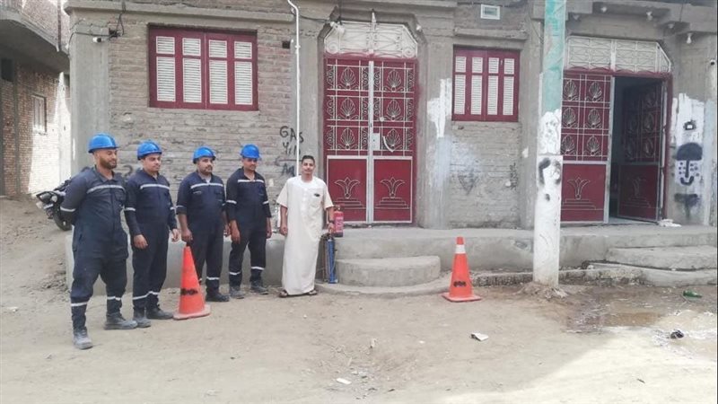 إطلاق أول شعلة غاز