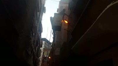 رئيس حي شرق الإسكندرية يوجه باستمرار أعمال الصيانة والإضاءة لرفع كفاءة الأعمدة والكشافات