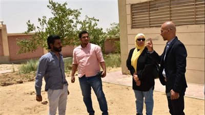 رئيس جهاز القاهرة الجديدة يتابع إنهاء أعمال محطة الصرف 11 